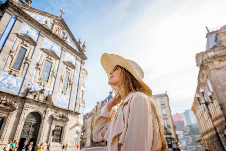Enjoying the tour around Porto's old town